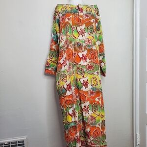 Tugu Agung || Batik Solo Vibrant Cartan Gown Dress Indonesian